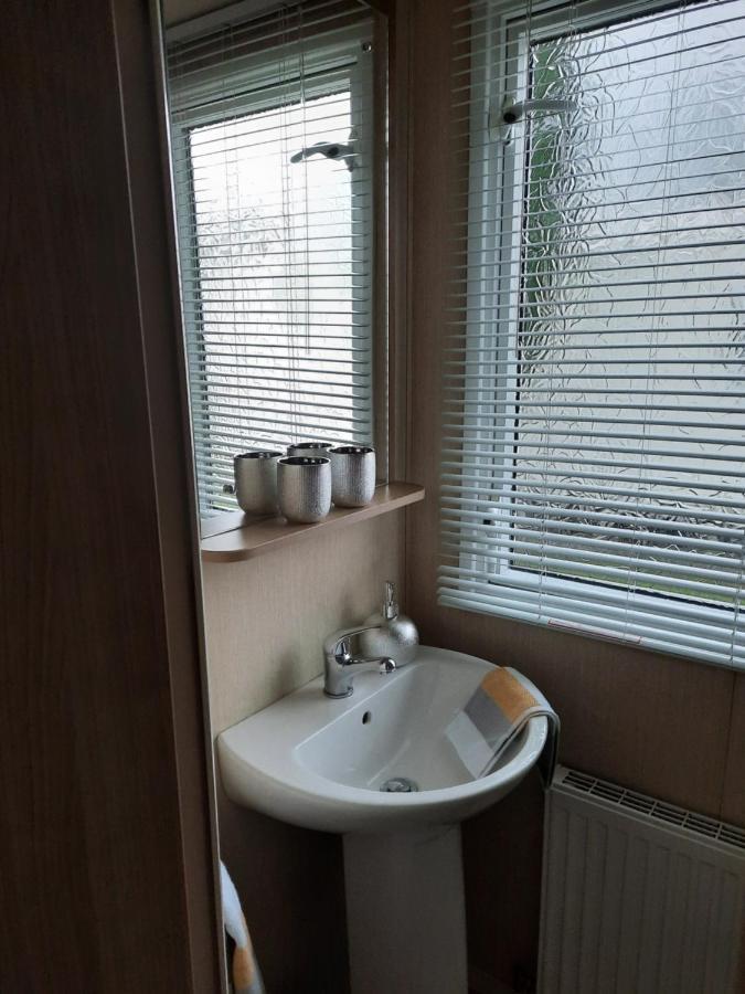 Haggerston Castle 3 Bedroom Deluxe Holiday Home Cheswick  外观 照片