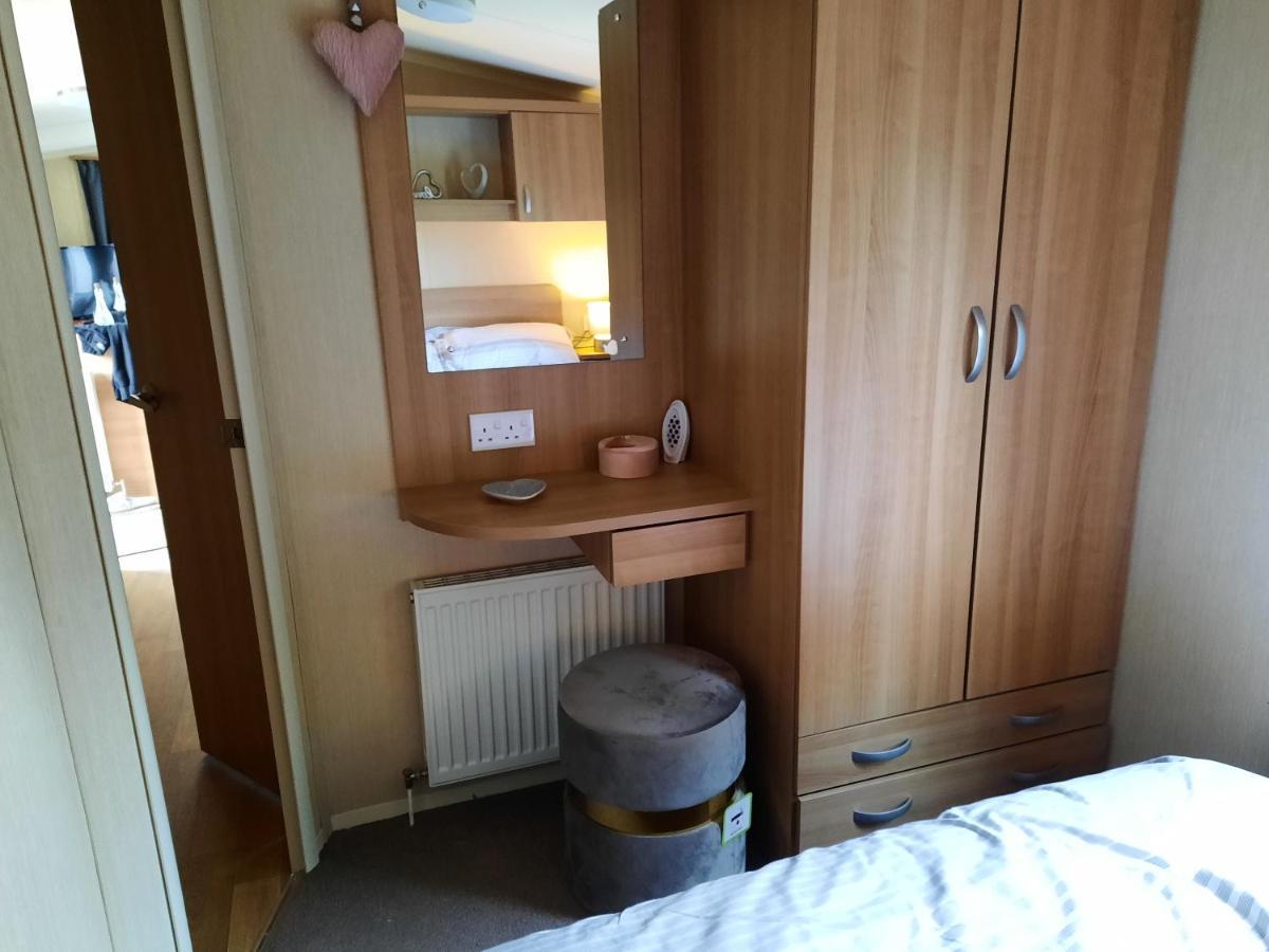 Haggerston Castle 3 Bedroom Deluxe Holiday Home Cheswick  外观 照片