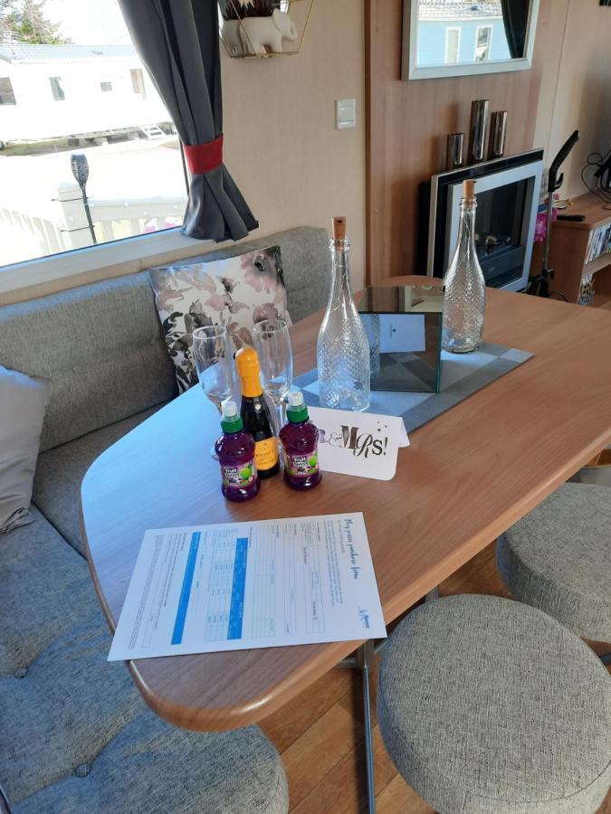 Haggerston Castle 3 Bedroom Deluxe Holiday Home Cheswick  外观 照片