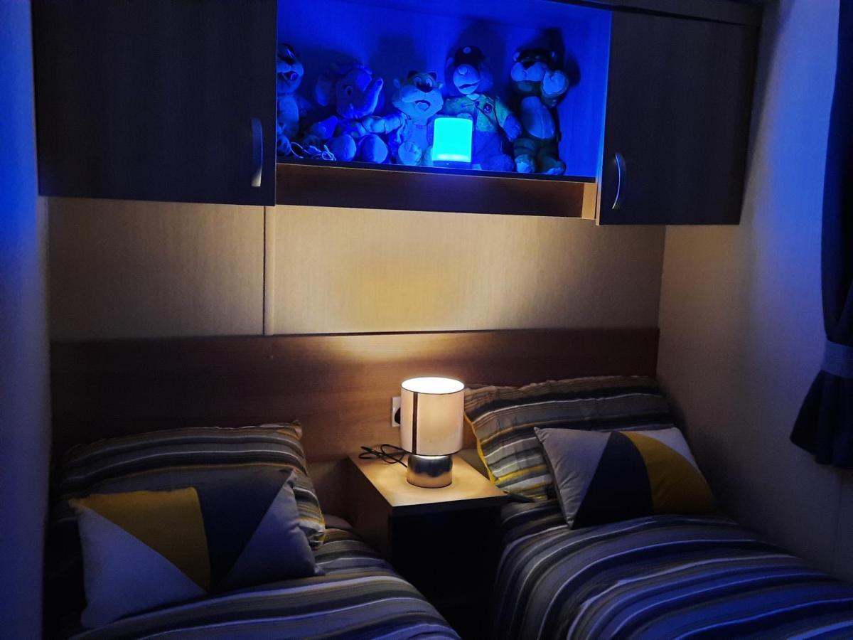 Haggerston Castle 3 Bedroom Deluxe Holiday Home Cheswick  外观 照片