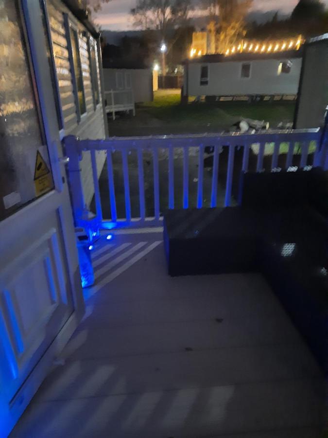 Haggerston Castle 3 Bedroom Deluxe Holiday Home Cheswick  外观 照片
