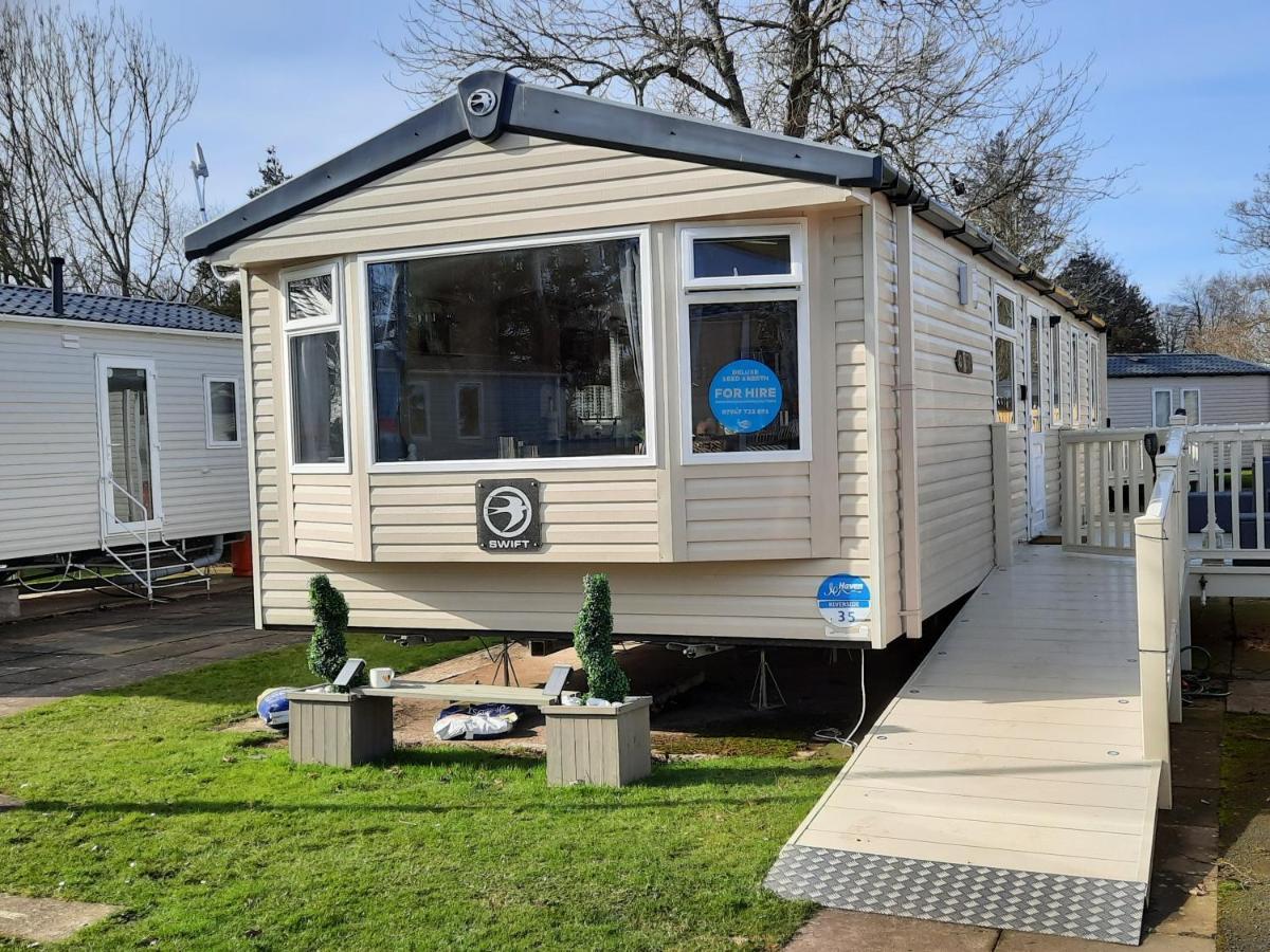 Haggerston Castle 3 Bedroom Deluxe Holiday Home Cheswick  外观 照片